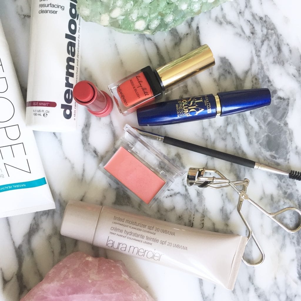 products for a fresh and natural makeup